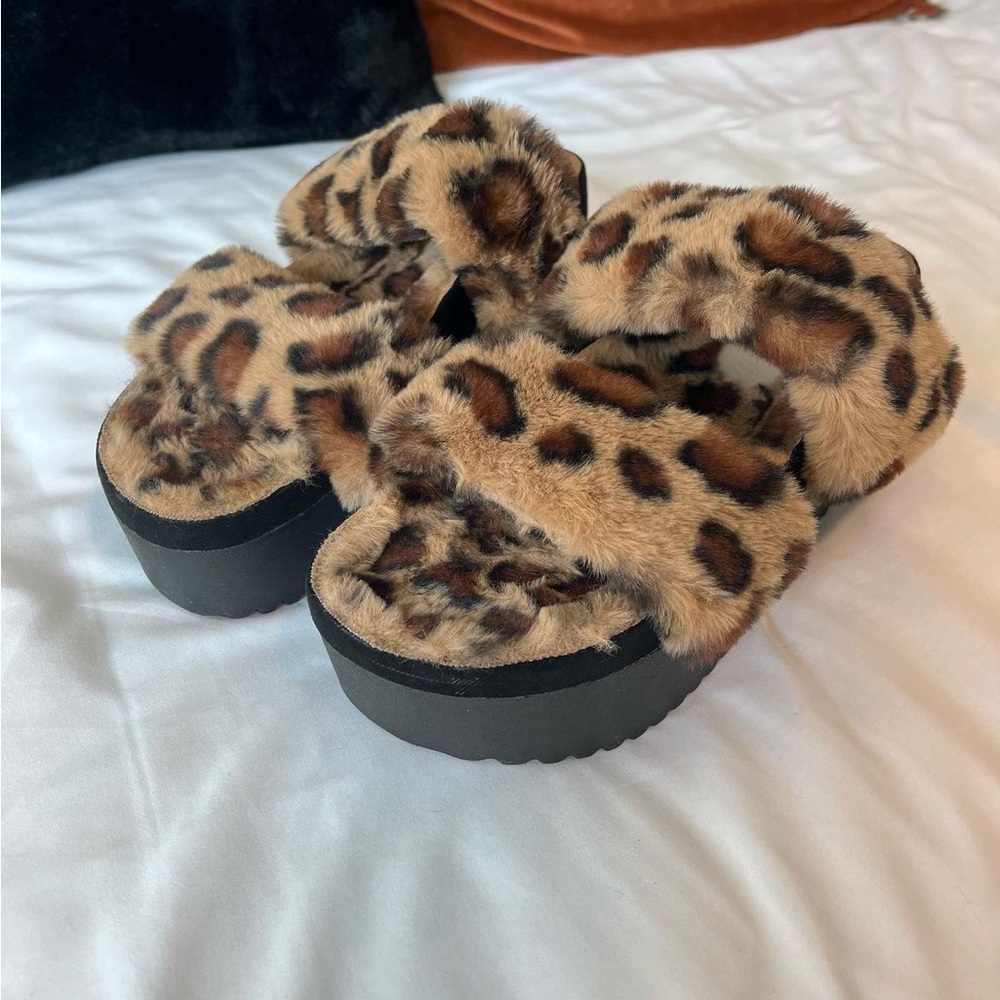 Fuzzy Platform cheetah sandals